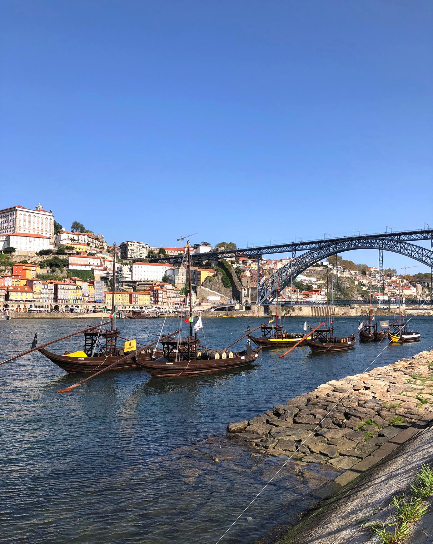Porto river, bridge and boats